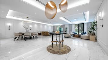 Villa Majestueuse, 4 chambres, balcon, vue jardin | Vue sur le jardin