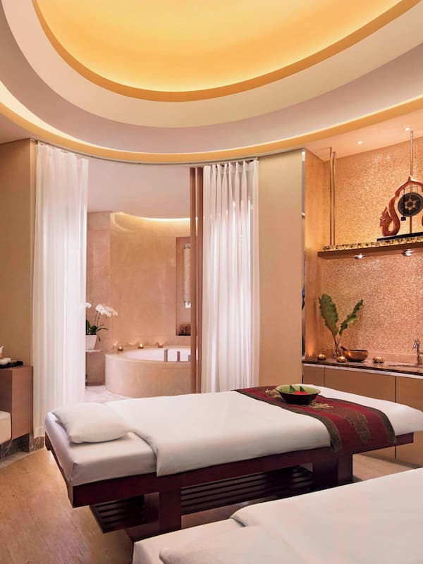 Couples treatment room(s), steam room, body treatments, hydrotherapy