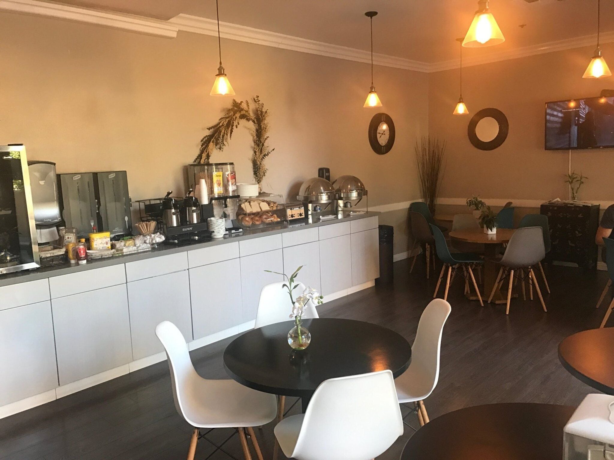 Desayuno continental incluido todos los días 