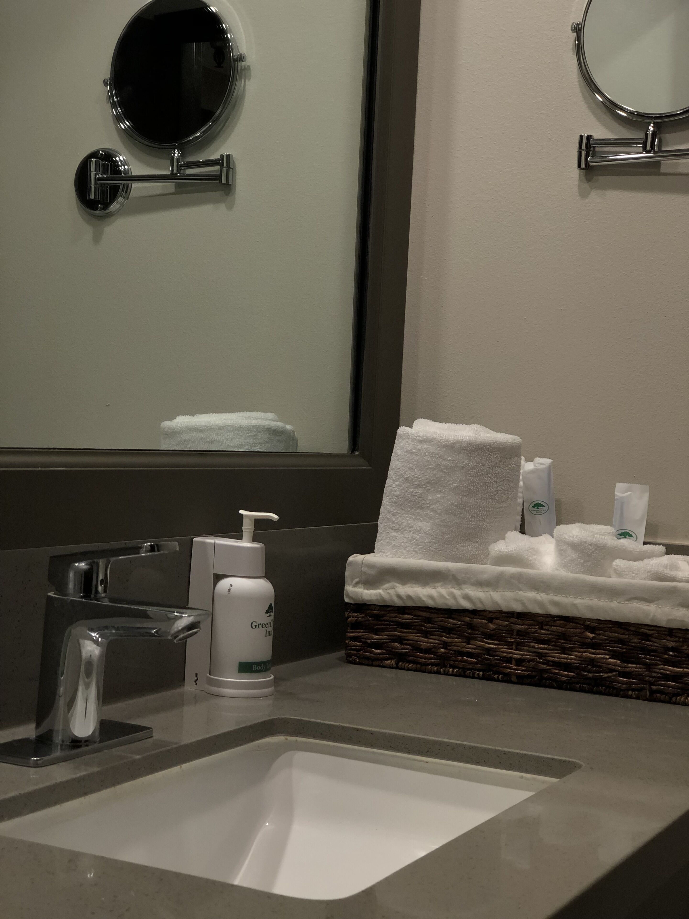 Photo - GreenTree Inn & Suites Los Angeles - Alhambra - Pasadena