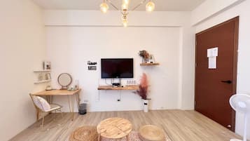 Family Quadruple Room | Free WiFi, bed sheets