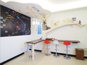 Check-in/check-out kiosk - Love & Peace B&B (Taitung)