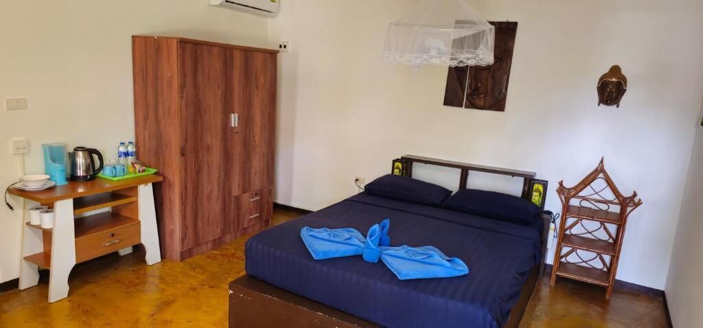 room | 1 bedroom, minibar, laptop workspace, blackout curtains