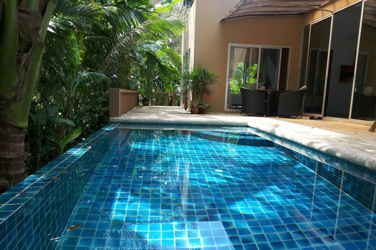 Family Villa, 4 Bedrooms, Garden View | Desk, blackout drapes, WiFi (free), bed sheets