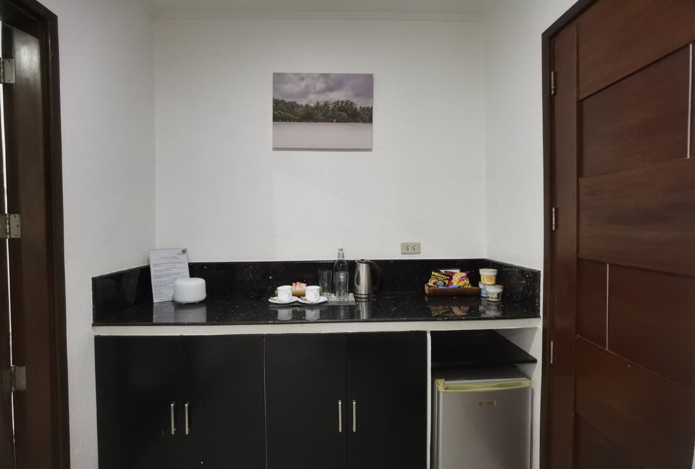 superior room | minibar