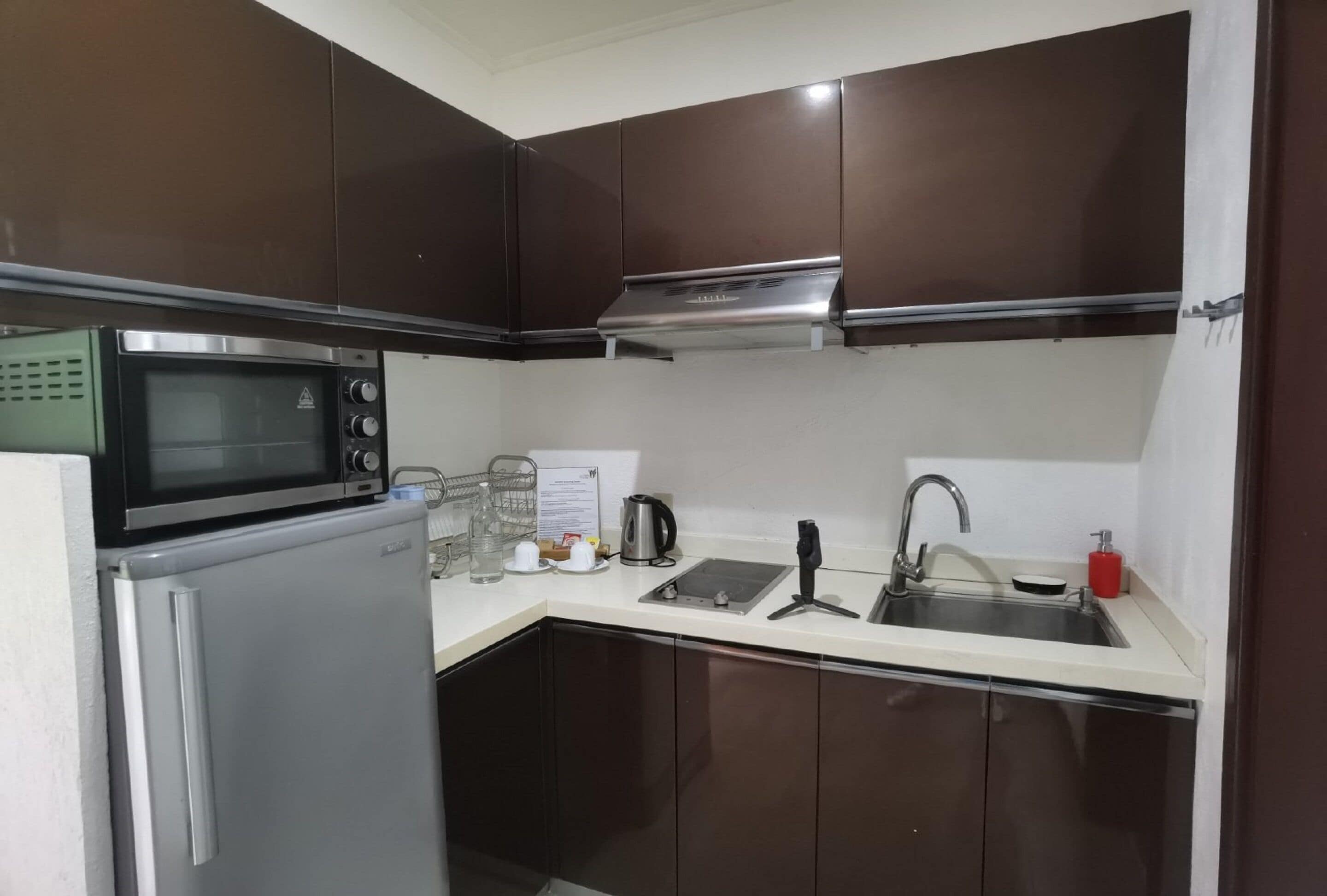 studio | private kitchen | fridge, coffee/tea maker, electric kettle