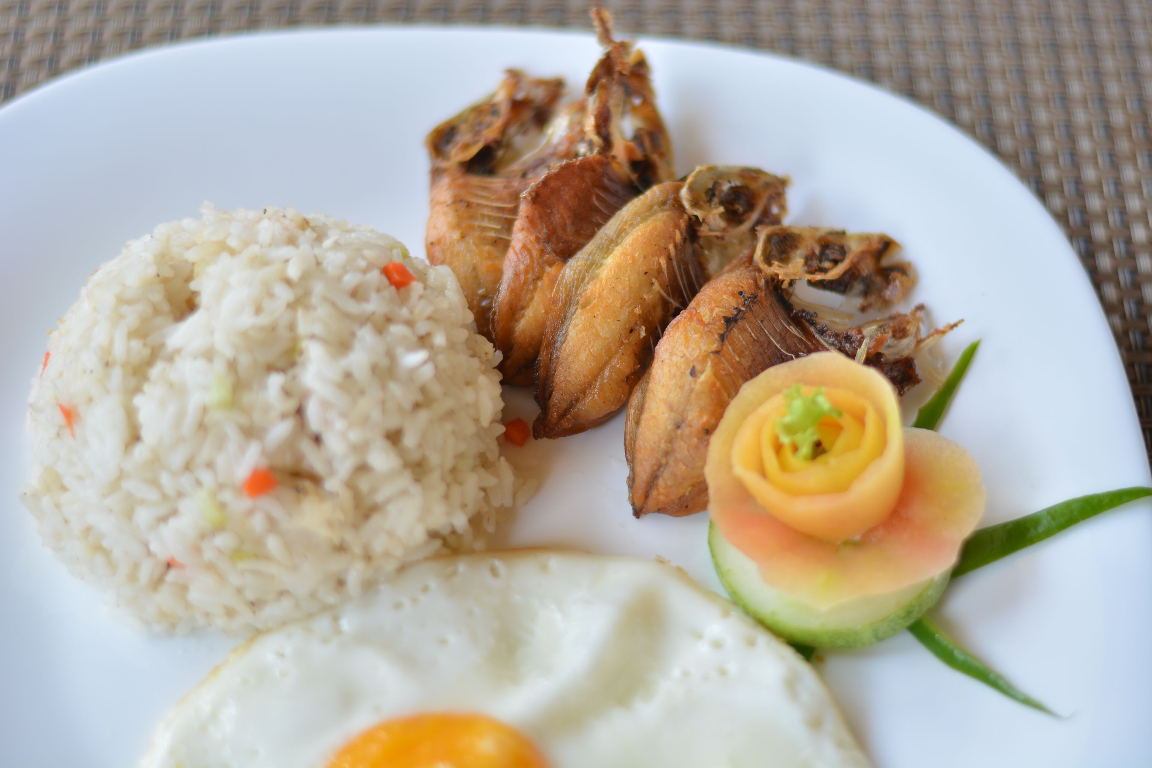 daily continental breakfast for a fee