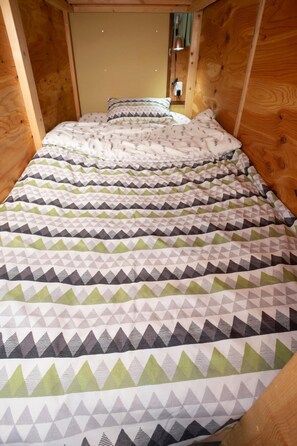 1 bedroom, in-room safe, free WiFi, bed sheets