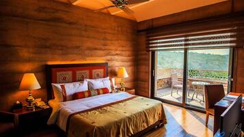 Premium bedding, minibar, in-room safe, desk