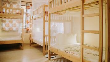 Soundproofing, free WiFi