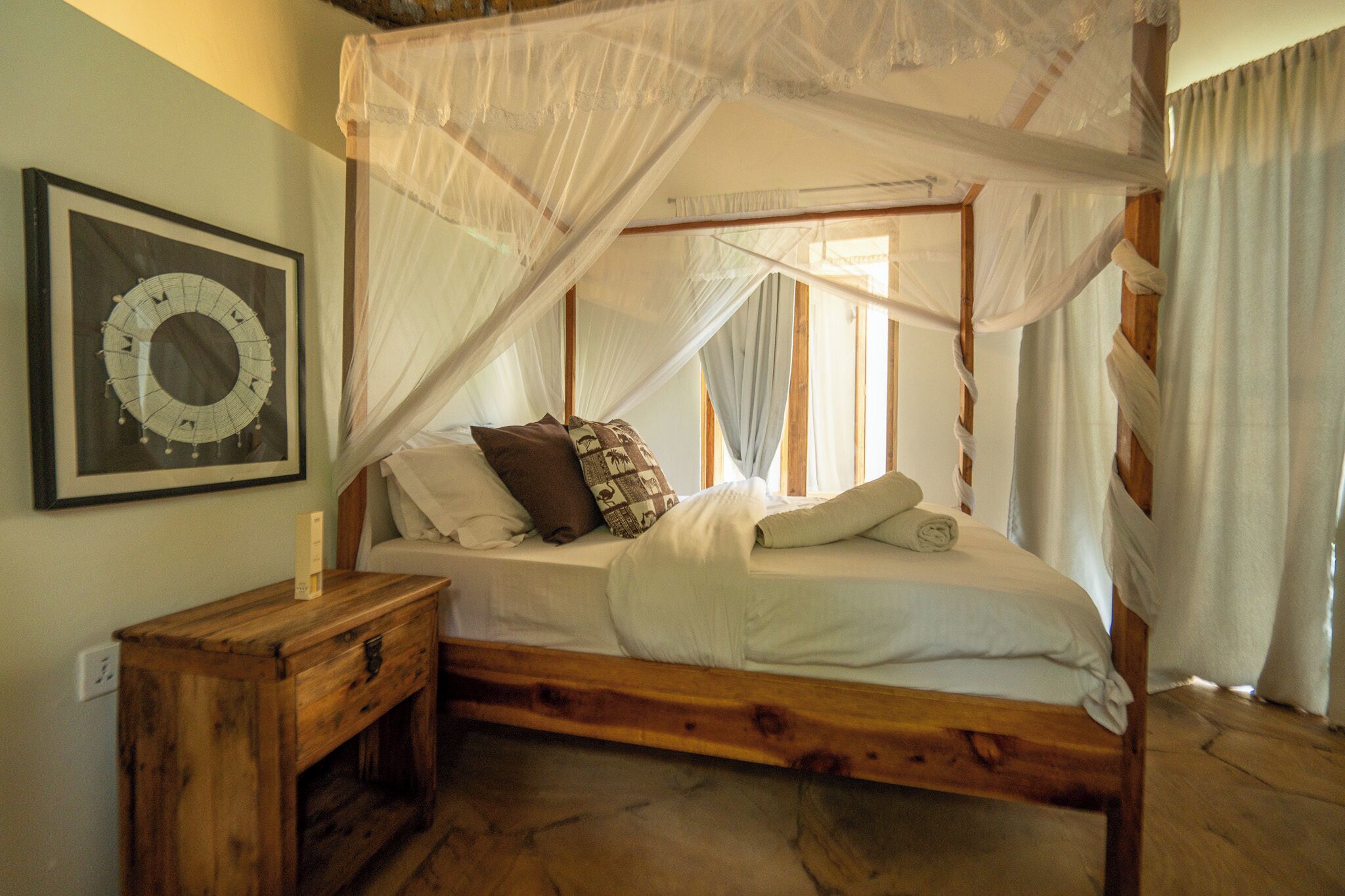 Soundproofing, free WiFi