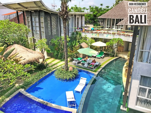 Outdoor pool - 808 Residence (Canggu)