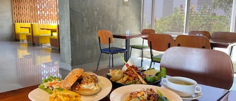 客房内用餐