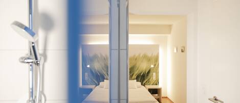 Chambre Double | Salle de bain | Douche, sĂšche-cheveux, serviettes fournies