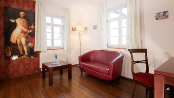 Doppelzimmer | Wohnbereich | Flachbildfernseher