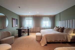 Cortinas blackout, sistema de insonorización y ropa de cama 