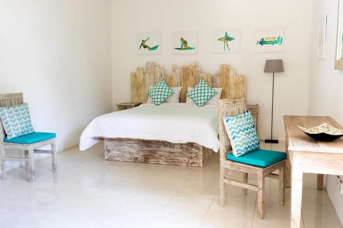 Garden One King Bedroom | 1 bedroom, in-room safe, desk, blackout curtains