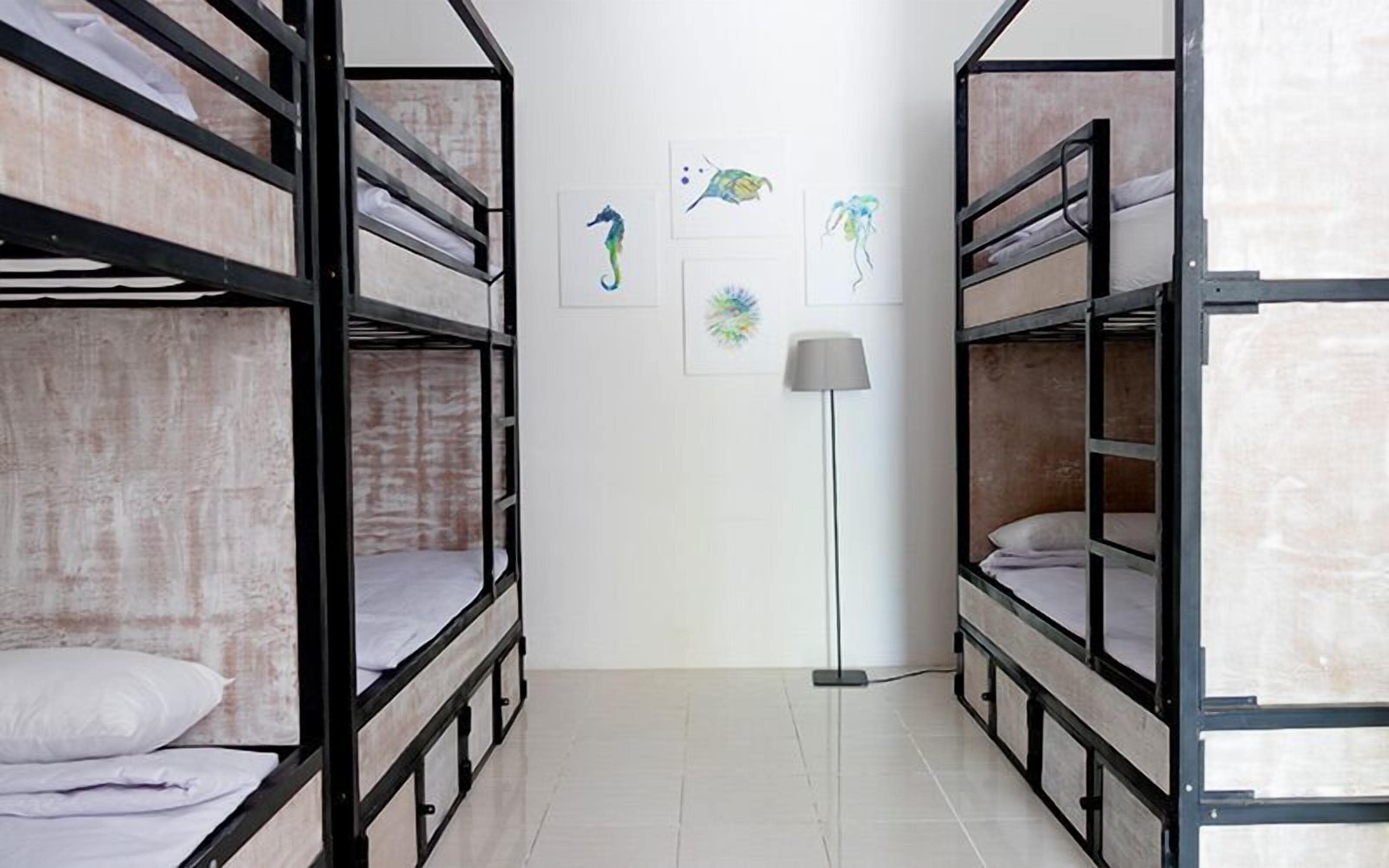 Coffres-forts dans les chambres, bureau, rideaux occultants