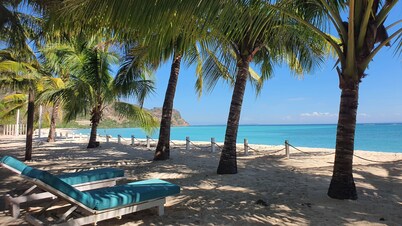 MYAMO Beach Lodge