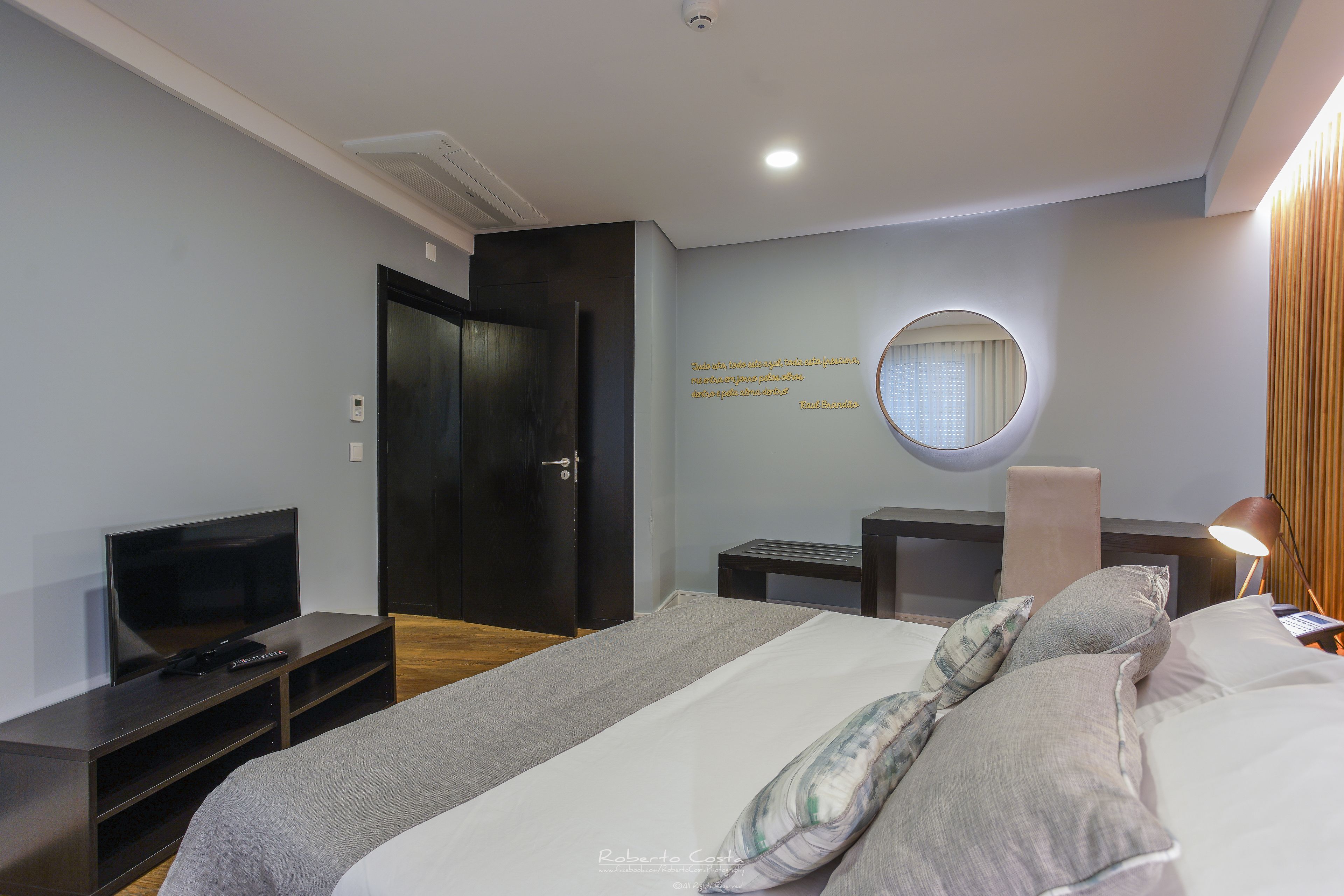 double room | desk, blackout curtains, free cots/infant beds, free wifi