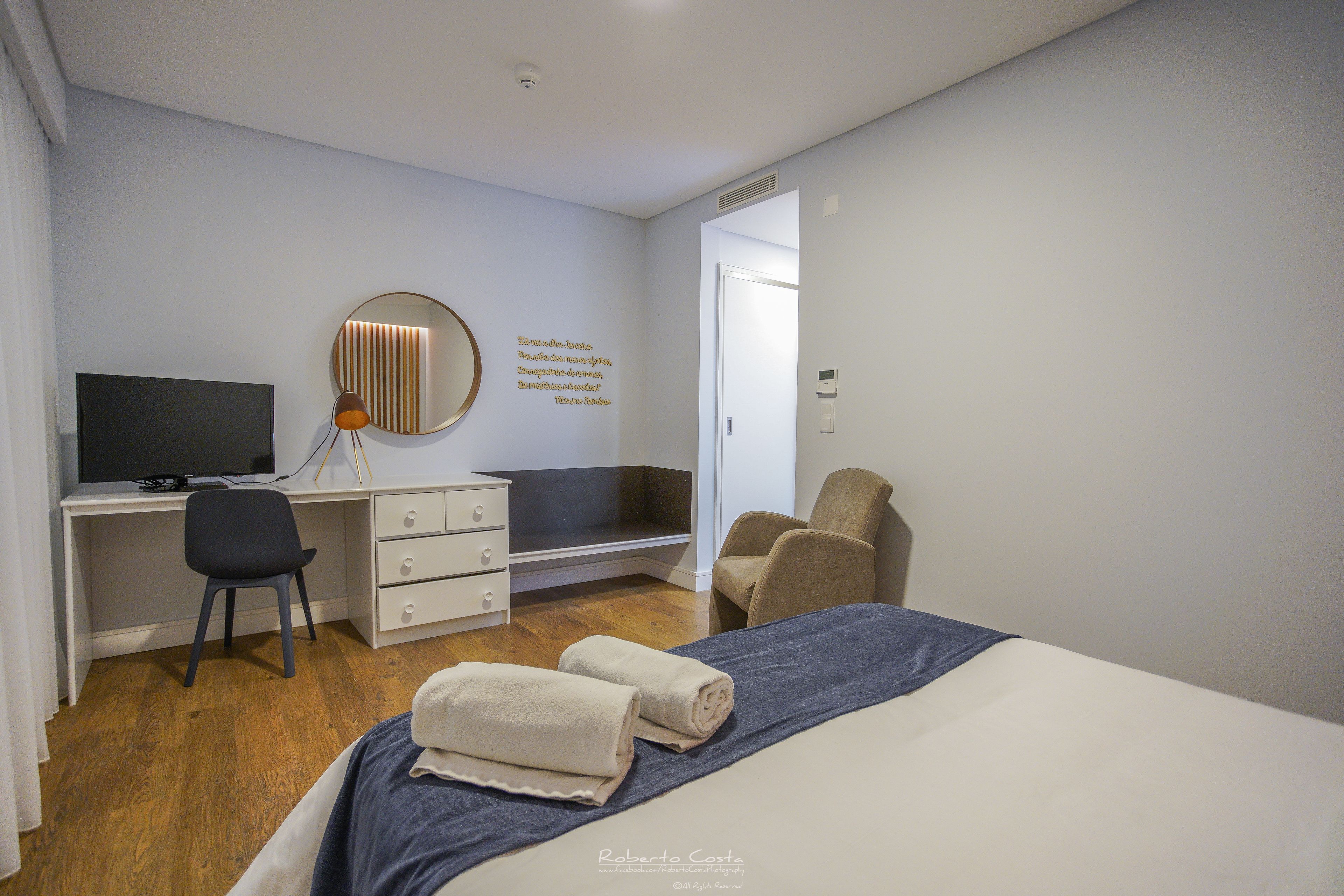 double room | desk, blackout curtains, free cots/infant beds, free wifi