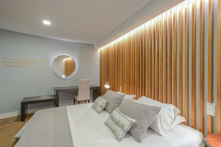 Double Room | Desk, blackout drapes, free cribs/infant beds, free WiFi