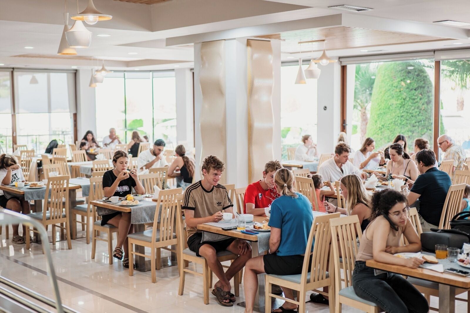 Petit déjeuner continental compris tous les jours