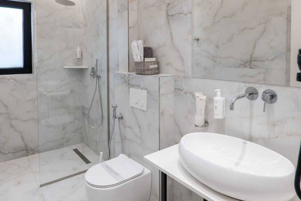 Shower, hair dryer