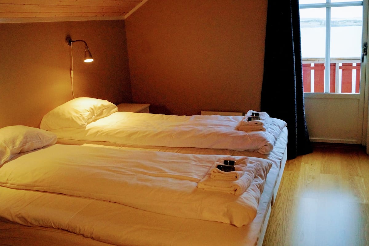 house, 3 bedrooms, kitchen, sea view | 3 bedrooms, free cots/infant beds, free wifi, bed sheets