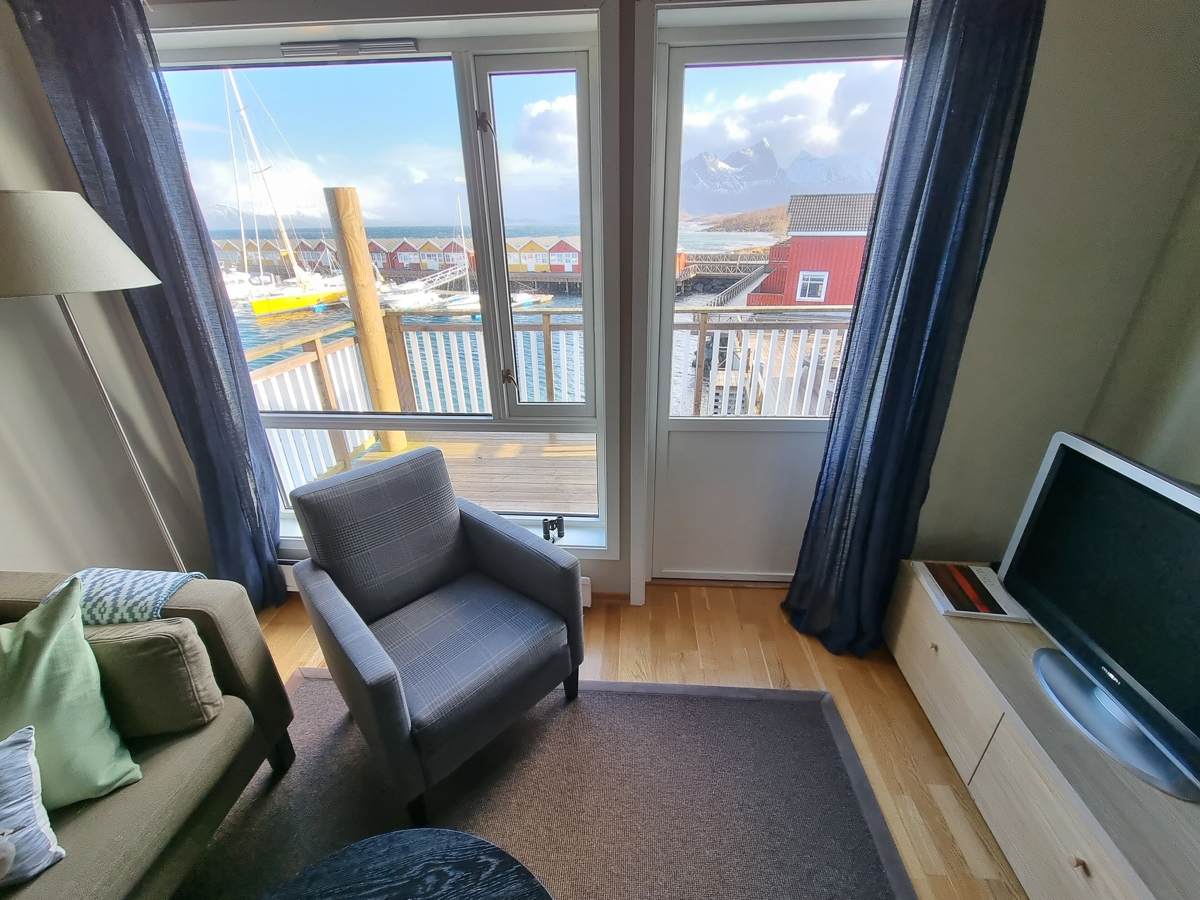 suite, 2 bedrooms, sea view | 3 bedrooms, free cots/infant beds, free wifi, bed sheets