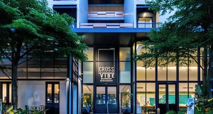 Cross Vibe Sukhumvit Hotel