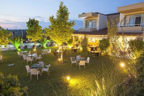 Property grounds - Sunny Hill Hotel (Kassandra)