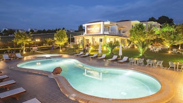 Outdoor pool, pool umbrellas, pool loungers