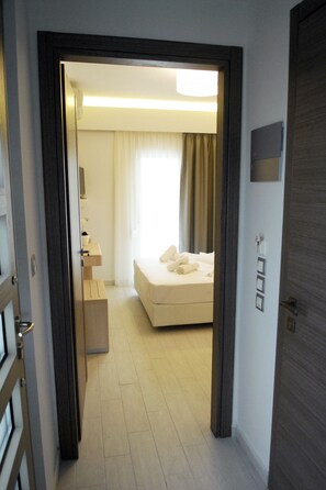 Standard Room | In-room safe, free cribs/infant beds, free WiFi