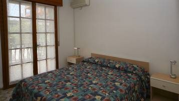 In-room safe, cots/infant beds, free WiFi