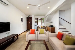 Luksussuite, 2 soverom, hageutsikt | Eget kjøkken | Kjøleskap, kaffetrakter/tekoker, vannkoker og papirhåndklær