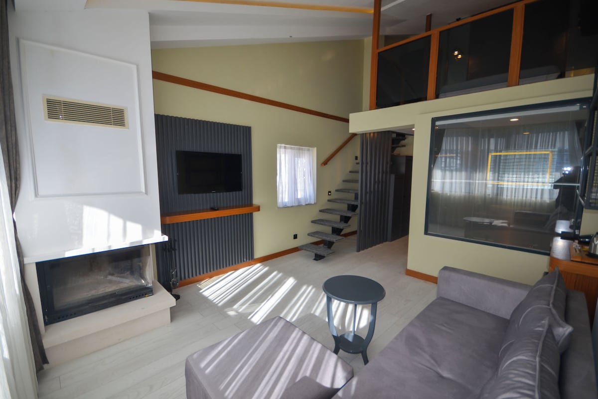 Superior Room | Minibar, in-room safe, WiFi (free), individually decorated