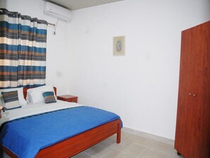 Single Room, City View | Desk, free WiFi - City Hotel Monrovia Liberia (Monrovia)