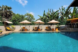 Outdoor pool - The Thinnai Hotel (Jaffna)