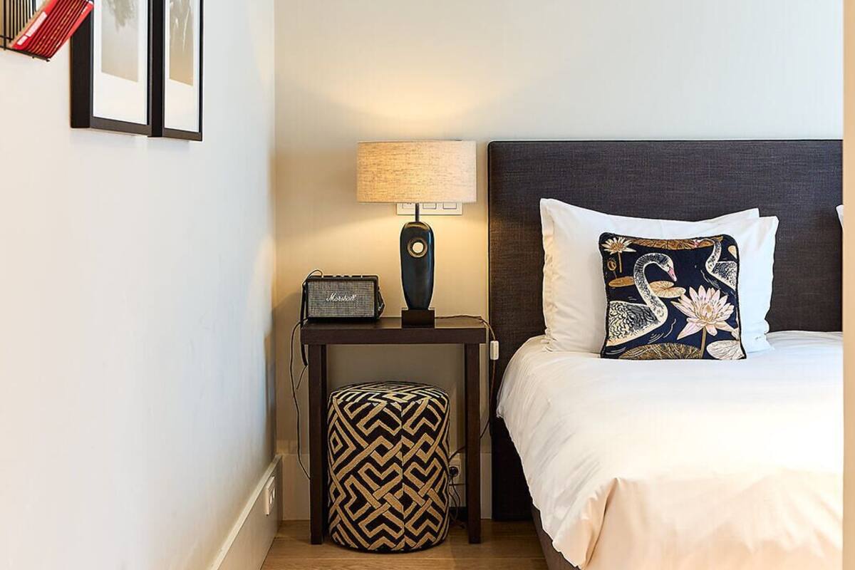 classic room | 1 bedroom, minibar, in-room safe, desk