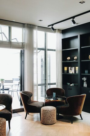 Bar (on property) - Hotel FRANQ (Antwerp)