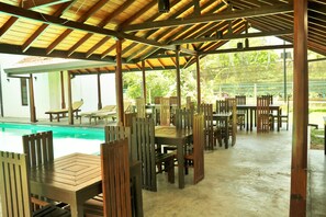 Daily English breakfast (USD 5 per person)