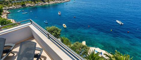 Penthouse, 2 habitaciones, Terraza, vista al mar | Vista desde la habitación