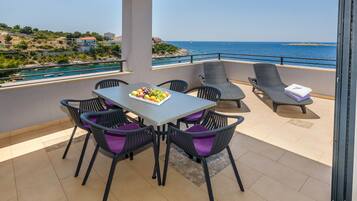 Penthouse, 2 Schlafzimmer, Terrasse, Meerblick | Terrasse/Patio