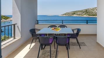 Exclusive-Apartment, 2 Schlafzimmer, Terrasse, Meerblick