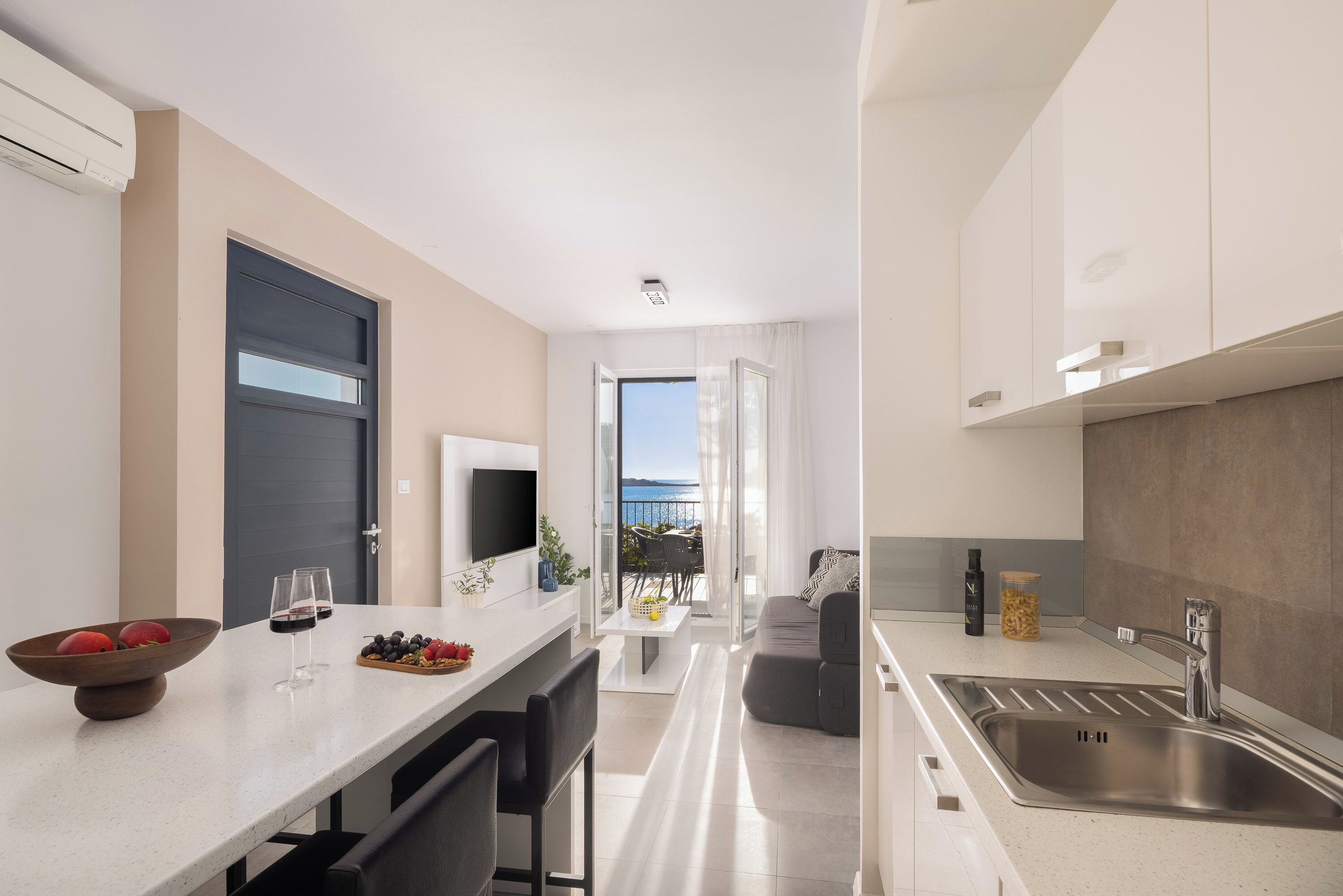 Comfort-Apartment, 2 Schlafzimmer, Terrasse, Meerblick | Eigene Küche | Großer Kühlschrank, Ofen, Herdplatte, Geschirrspüler
