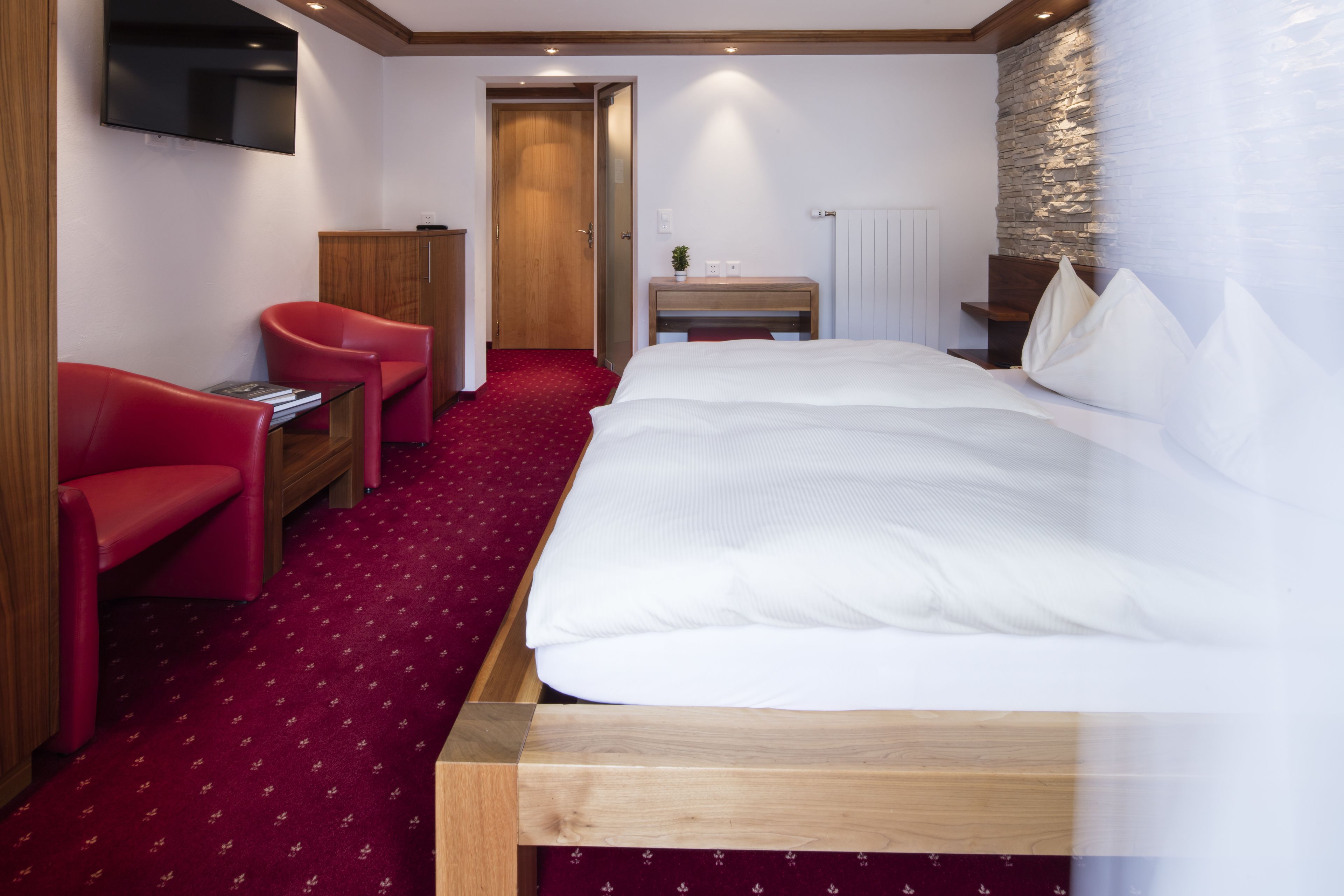 down duvets, in-room safe, desk, free wifi