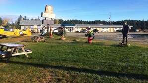 Exterior - Trading Post Motel - Motel 1 (Ignace)