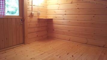 Bivouac cabin with electricity, Lake view | 1 bedroom, desk, soundproofing, iron/ironing board