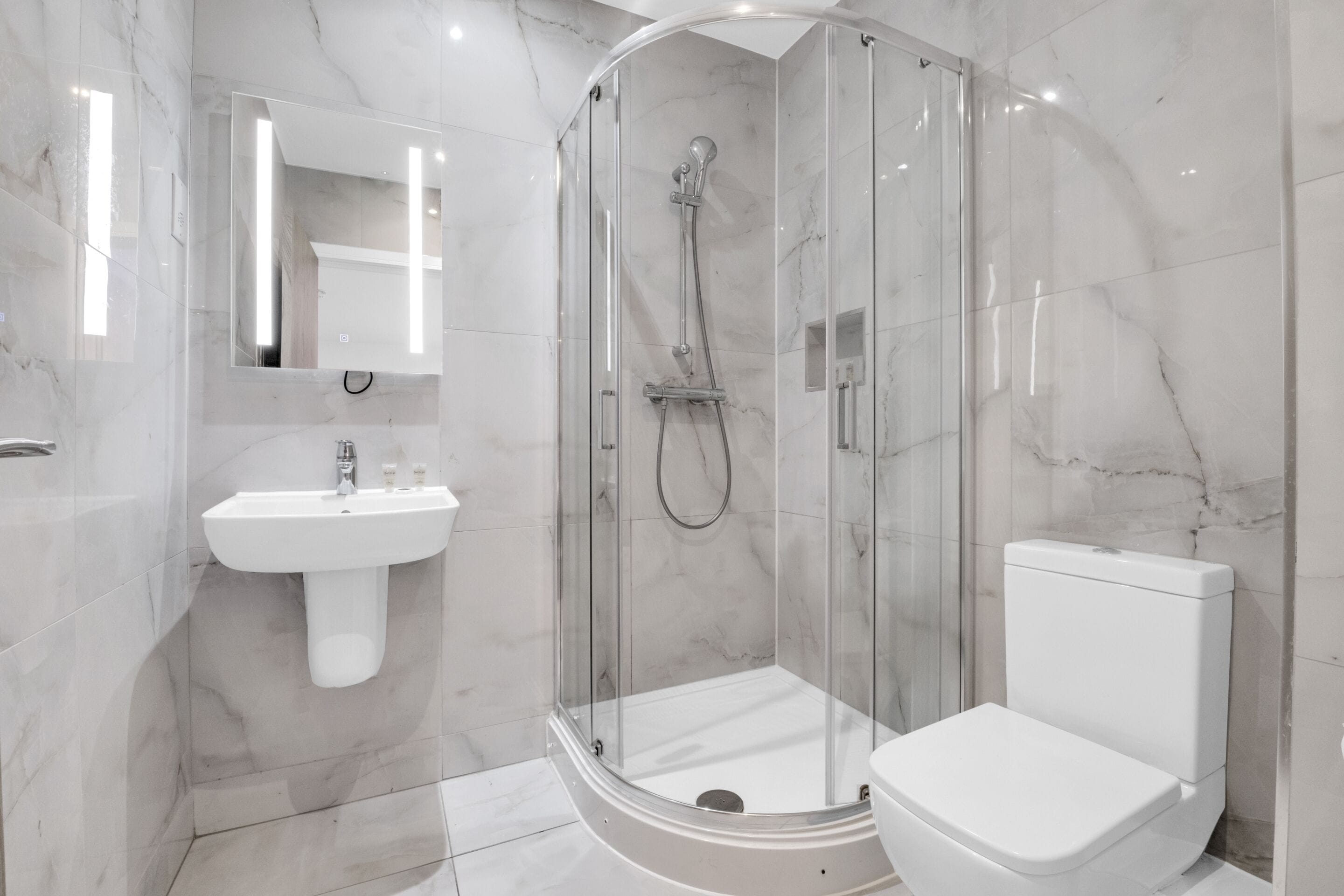 Photo - Signature Hotel London